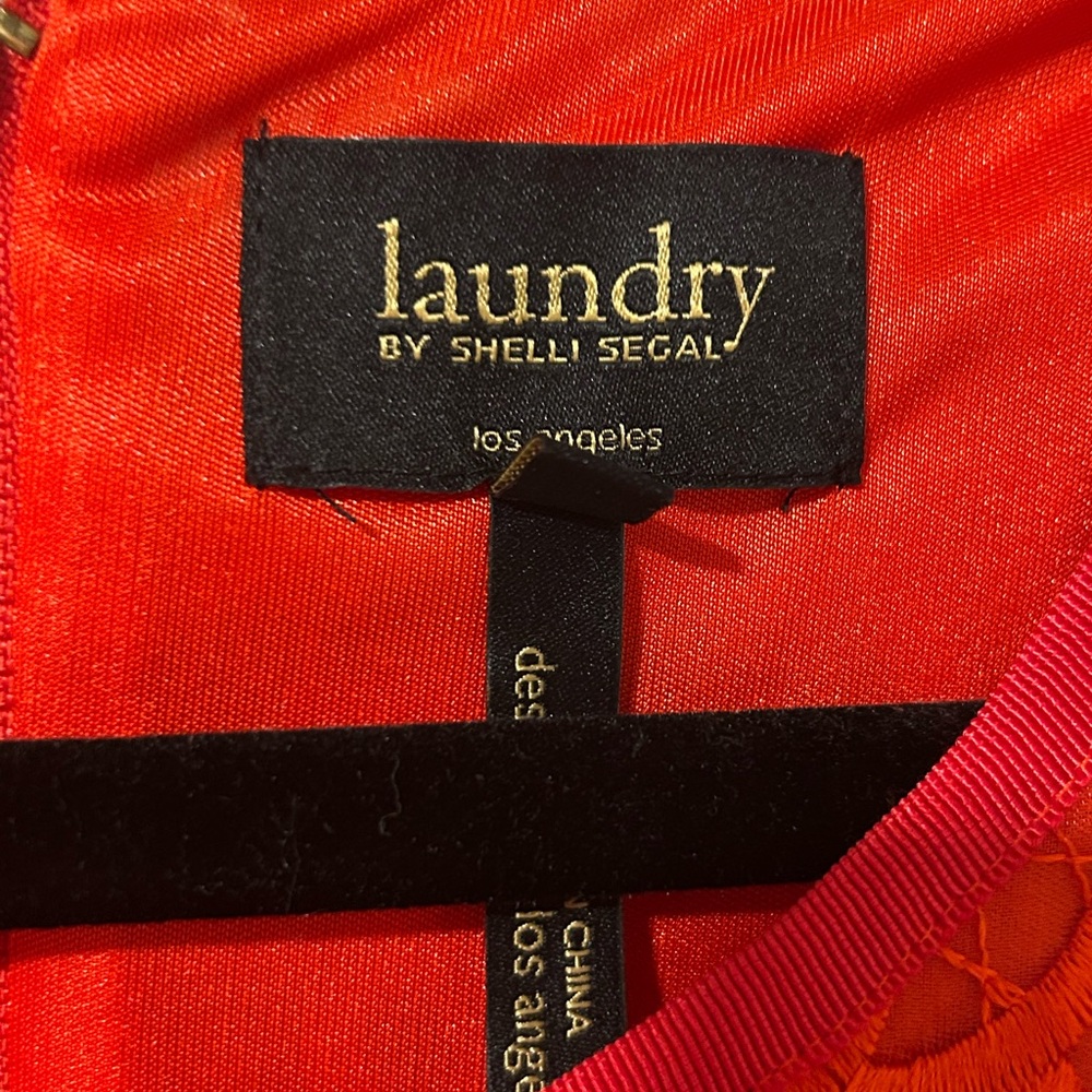 Laundry by Shelli Segal Scarlet Attire
